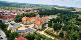 Slavkov u Brna bude hostit největší mezinárodní soutěž vín v České republice