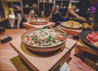 LA LOCA: ŠÉRUJTE JÍDLO