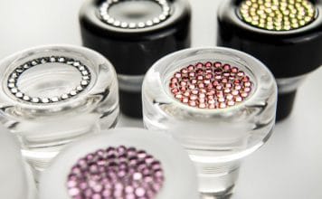 JAK SE VYVÍJÍ VÍNO POD SKLEM