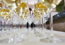 GALADEGUSTACE: BURGUNDSKO A CHAMPAGNE