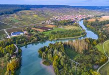 Velká Británie šlape na paty Champagni