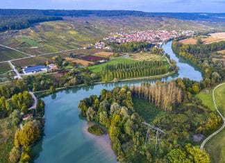 Velká Británie šlape na paty Champagni