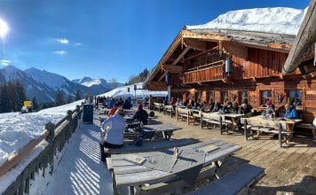 Po krk ve sněhu i v požitcích. Rakouský Saalbach Hinterglemm je radost a pohoda