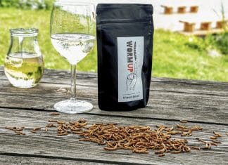 Něco malého, křupavého k vínu?