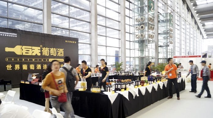 Čeští a moravští vinaři přivezli vloni ze světa rekordních 990 medailí