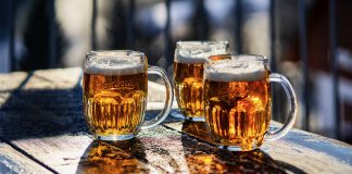 S létem přišla žízeň, pivaři se opět rozpili