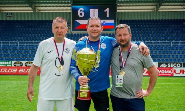 Jsme mistři! Na medaile za naše vína jsme si už zvykli, nyní se vinaři ČR stali šampiony ME ve fotbale