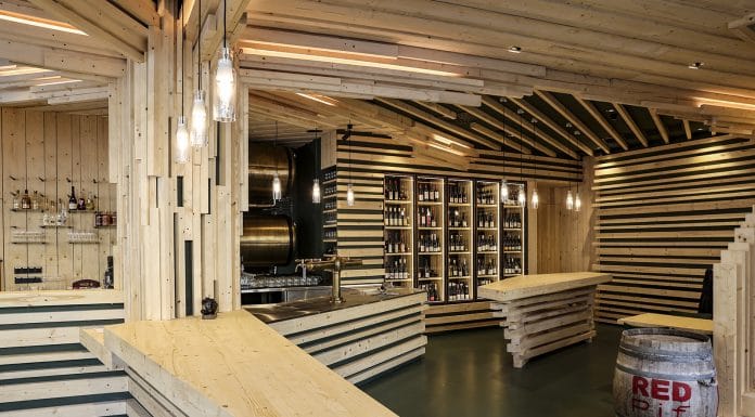 Červený frňák opět na scéně. RED Pif nově na Andělu