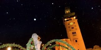 Vinařský advent u sousedů: Trhy v podzemí Retzu i v nejdelší vinné uličce. Vánoce v korutanském vinařství či městě andělů