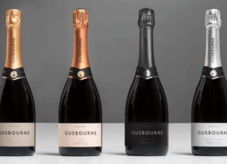 Pijte jako lordi. Anglický sekt, kterým si nový král připíjel při své korunovaci lahve s šumivými víny