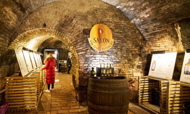 NEJLEPŠÍ VÍNA ROKU UŽ BRZY. Zlatá stovka nového ročníku Salonu vín 2024 od února