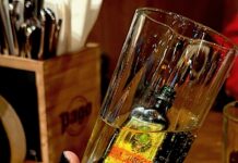 FLYING DEER, evergreen aprés-ski Drink Létající jelen - Jägermeister a Red Bull