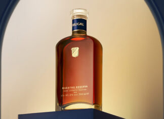 BRUGAL PŘEDSTAVIL NOVINKU. Prémiový rum Maestro Reserva míří k dokonalosti