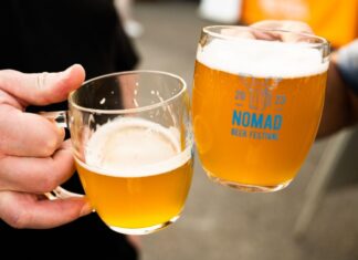 NA PIVKO. Létající pivovary přistanou v holešovické tržnici