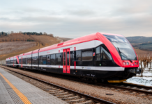 Nasedněte do „odrůdy“ a pokračujte po „trati“. Aneb krajinou vína s vlaky „vínozvučných“ jmen