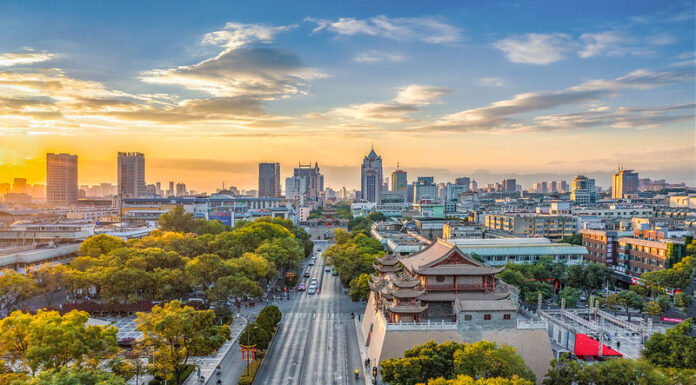 Třináct zlatých, třináct stříbrných. Naše vína opět bodovala na prestižní soutěži Concours Mondial de Bruxelles, tentokrát v Číně Concours Mondial de Bruxelles 2025 v Číně