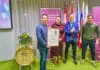 FRANKOVKY Z MODRÝCH HOR převálcovaly zahraniční konkurenci v premiéře mezinárodní soutěže. Odrůda tu oslavila i svůj první svátek vítězové soutěže Frankovek