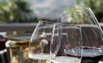 VÍNO NA HRAD! 2026. Zažijte „zahradní párty“ s originální degustací