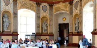 OENOFORUM 2026: Znojemská jízdárna ožila soutěží i tématem Ryzlink rýnský