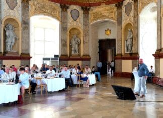 OENOFORUM 2026: Znojemská jízdárna ožila soutěží i tématem Ryzlink rýnský